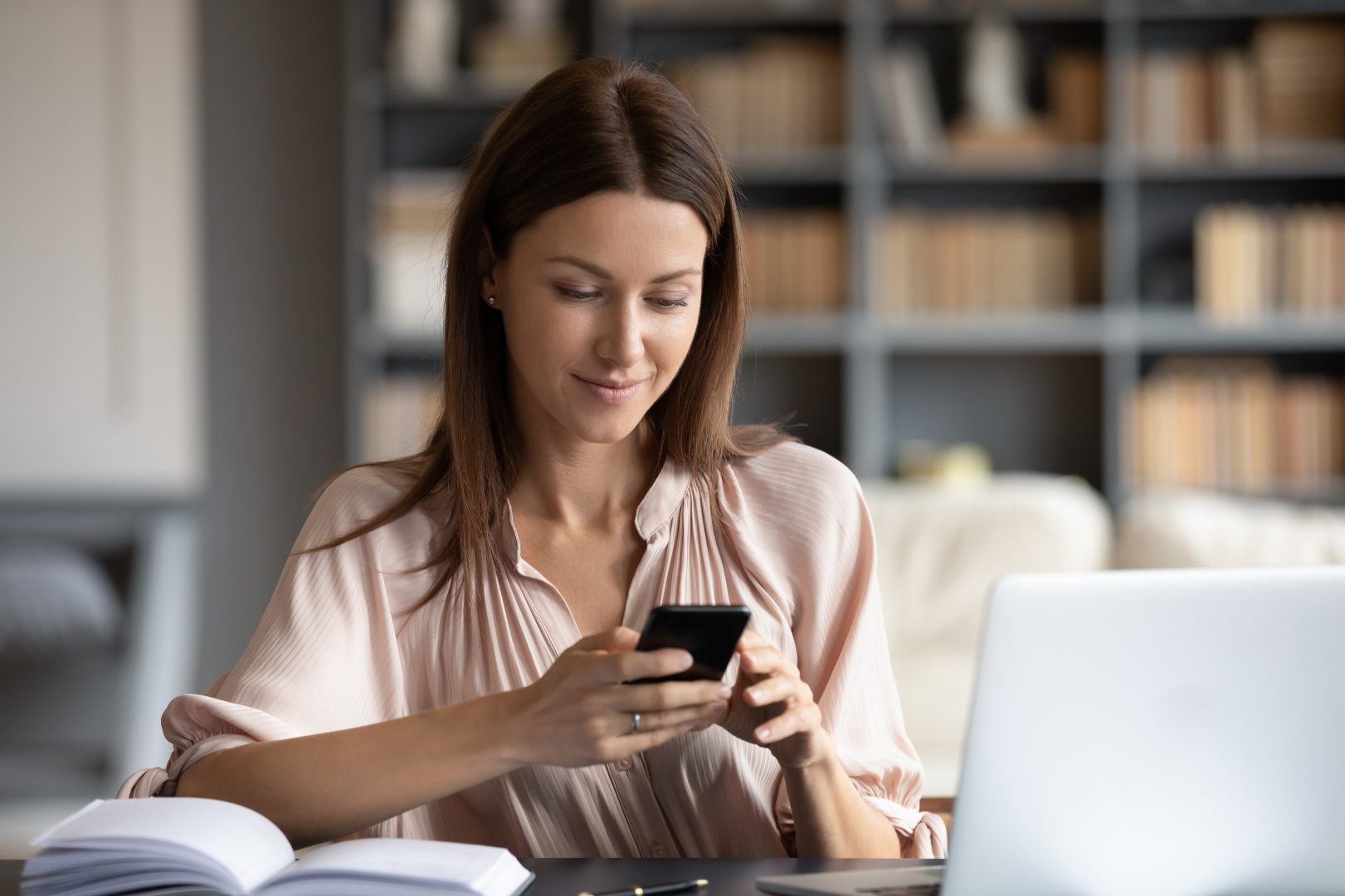 RSVP Brokers ERA training and support through the virtual office platform is accessible on both web and mobile devices.